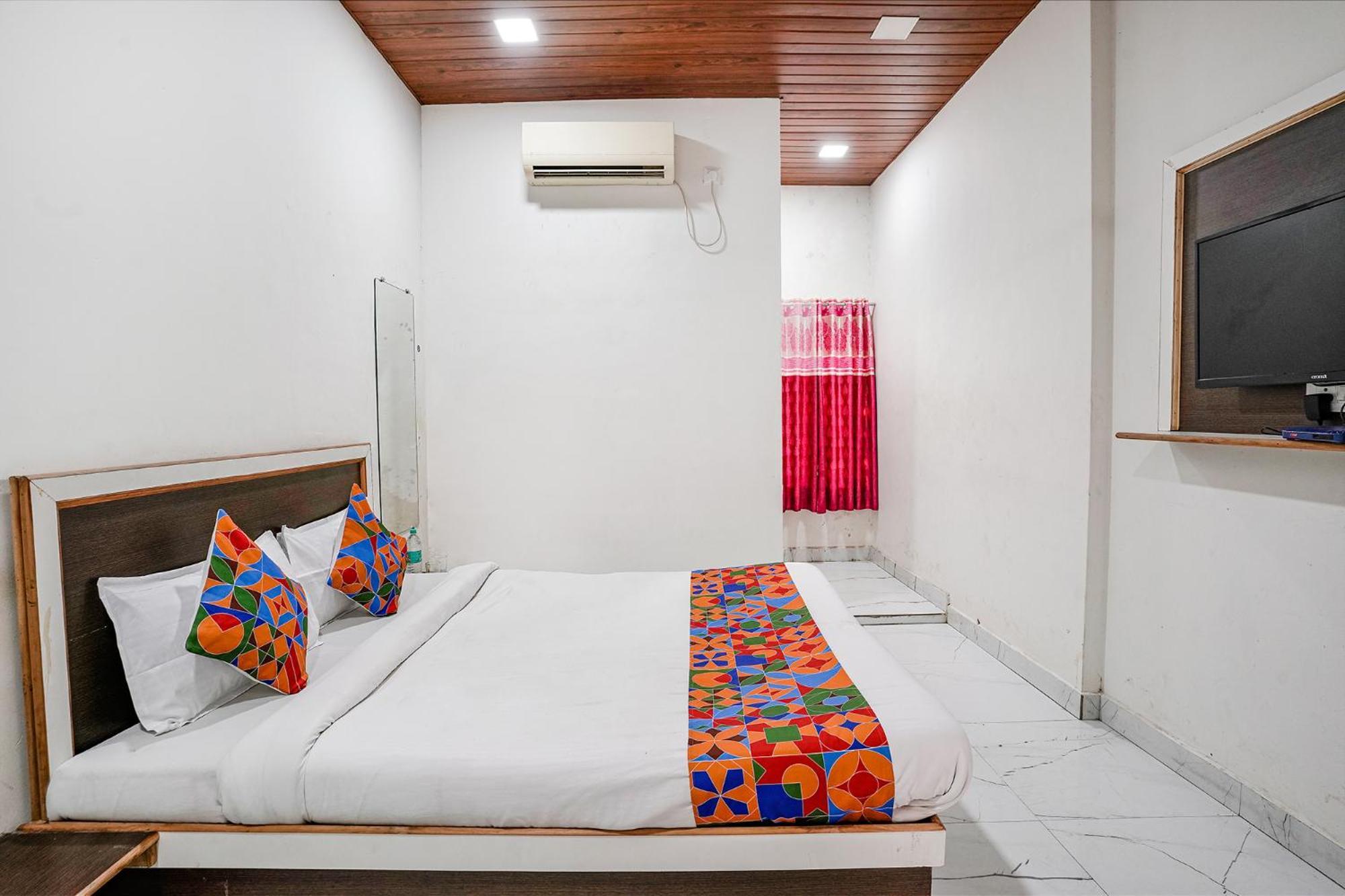 Fabexpress Sai Lodging I - Nr Nashik Railway Station 외부 사진